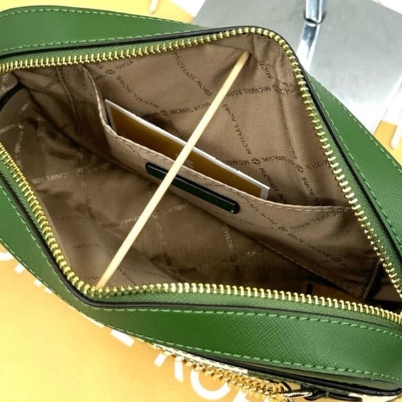 Michael Kors Large EW Crossbody Bag Fern Green Multi - Picture 6 of 8